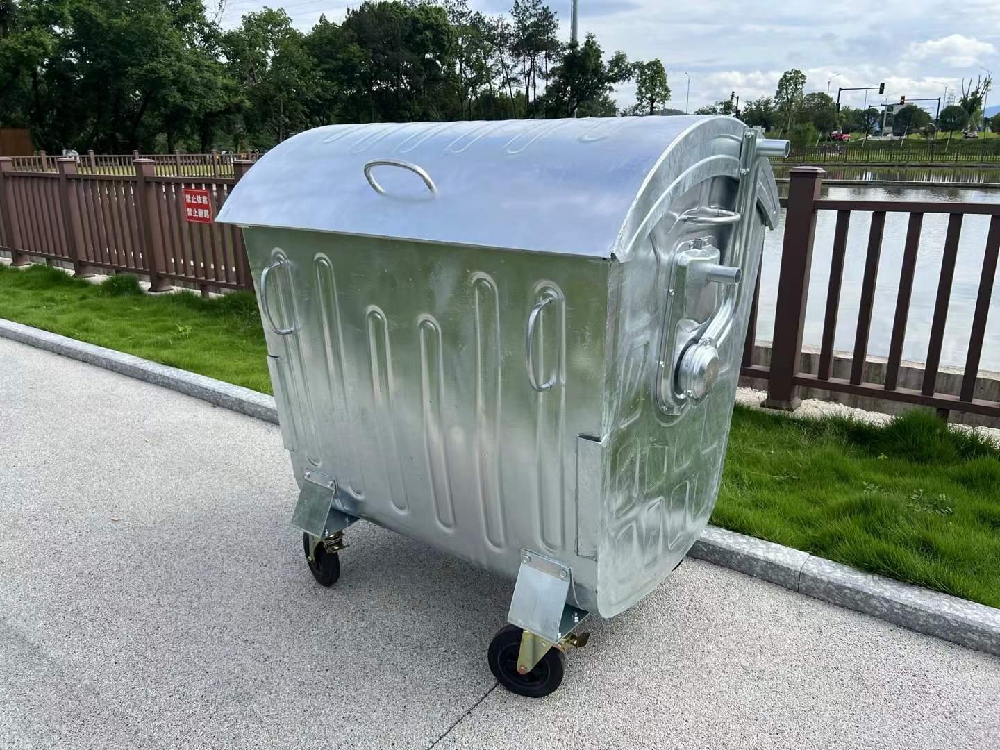 KOVANTO galvanized steel and blue commercial waste containers for urban waste collection